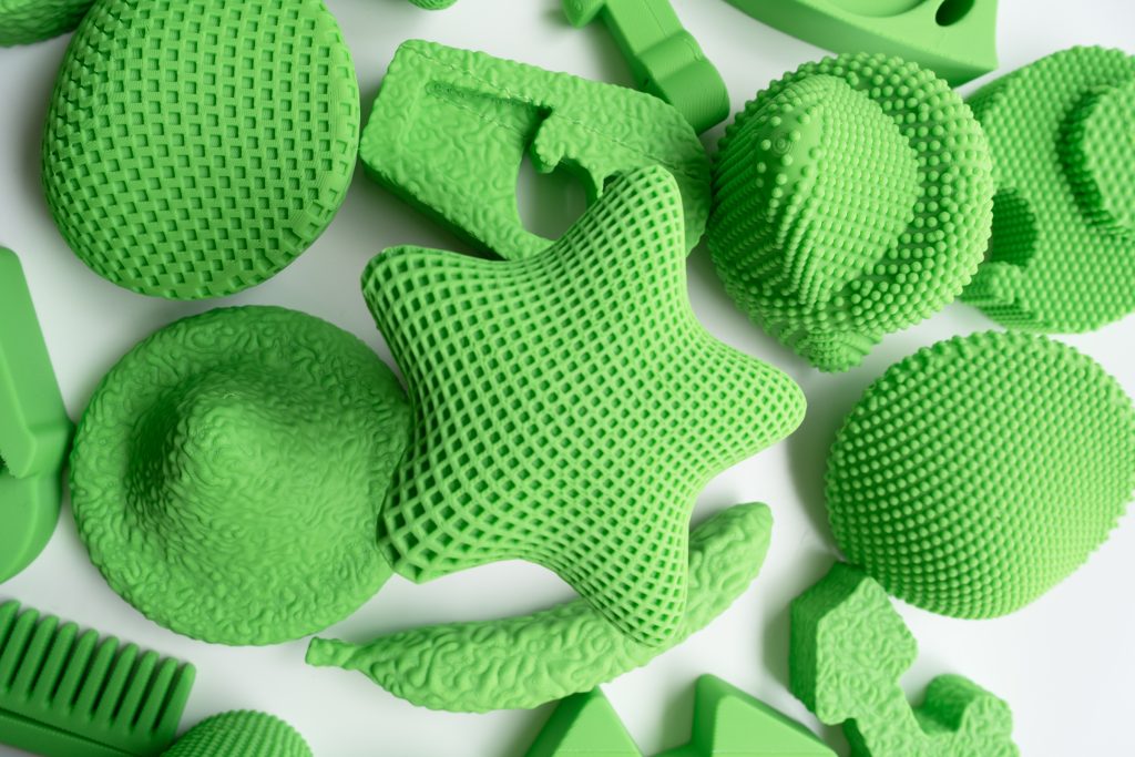 piezas impresas en 3D para un estudio sobre lenguaje y autismo