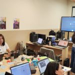 Personal de APASCOVI durante la formación de impresión 3D de productos de apoyo impartido por 3dlan